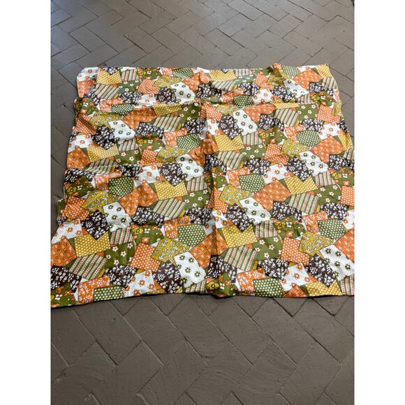 VINTAGE 70's RECTANGLE Vinyl Tablecloth Retro - Picture 1 of 3